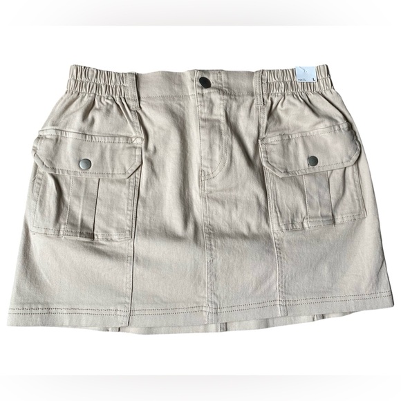 Rue21 Dresses & Skirts - NWT Rue21 Light Tan Cargo Skirt Size L